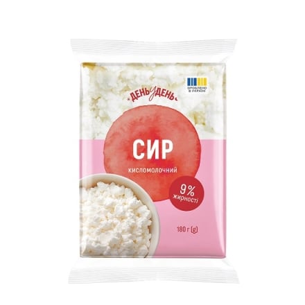 Сир кисломолочний 180г День у День 9% еколін
